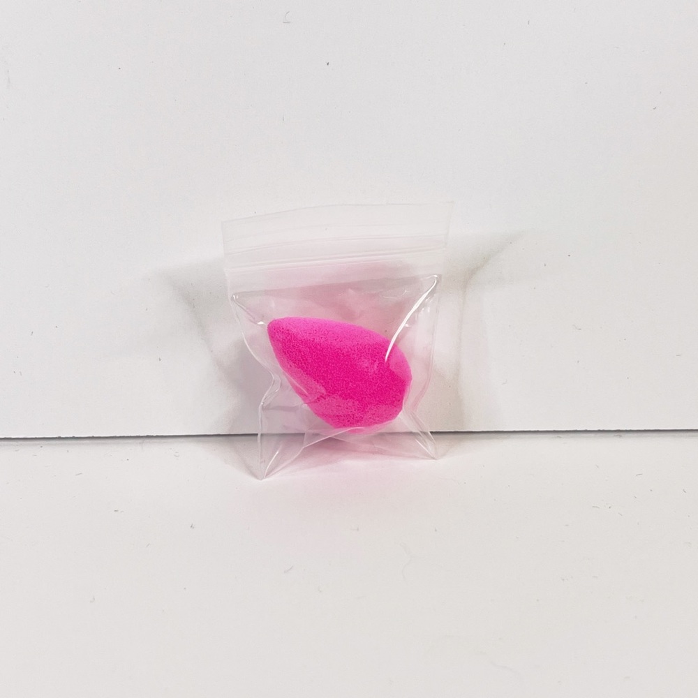 ** 5/$25 ** Beauty Blusher by Beautyblender Makeup Sponge